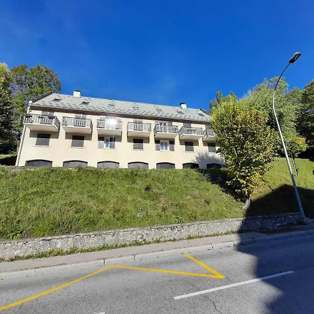 Grand Avec Poele, 2 Et Dortoir Pres Du Village - Fr-1-515-147 * Villard-de-Lans